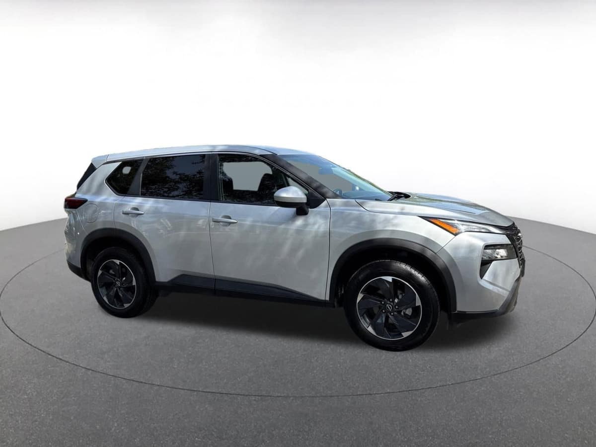 2025 Nissan Rogue - Image 1