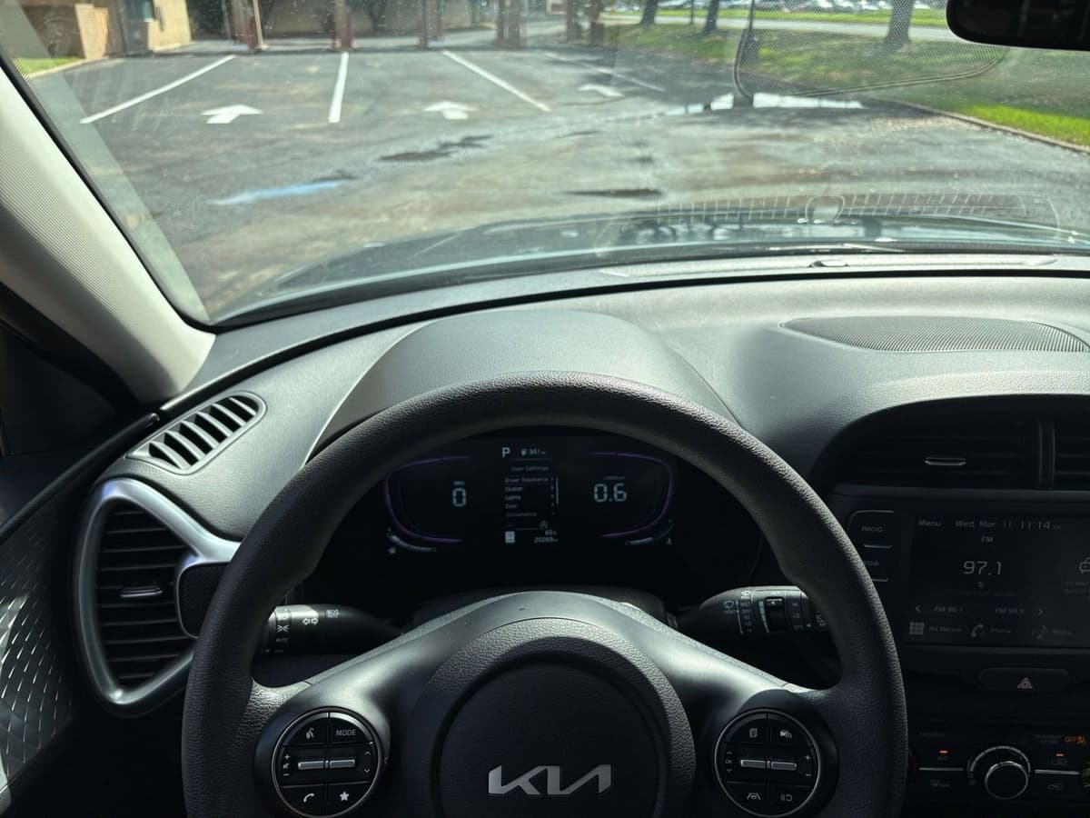 2025 Kia Sportage - Image 31