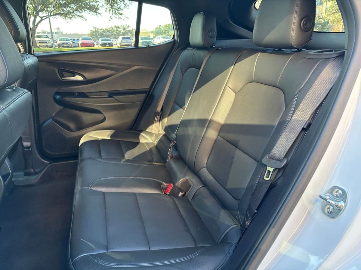 2025 Buick Envista - Image 20