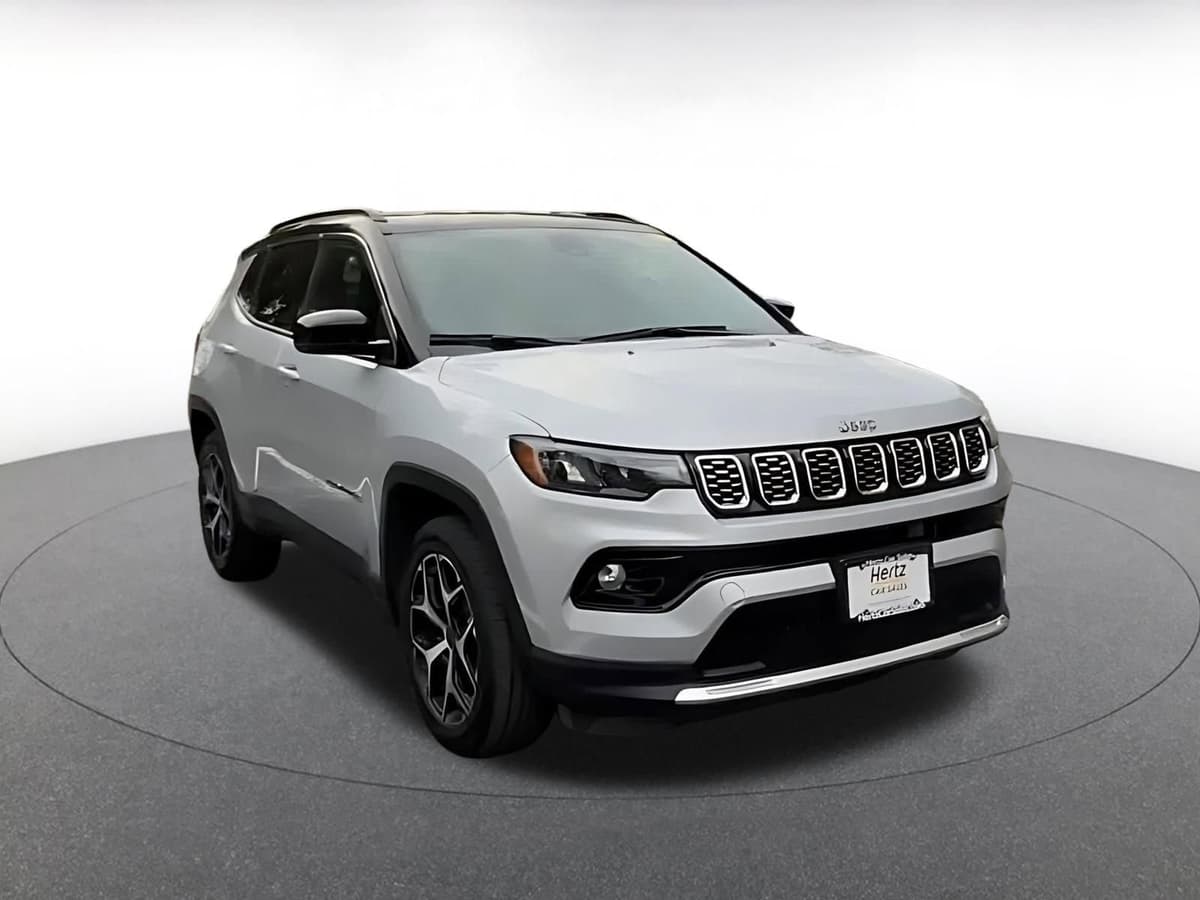 2025 Jeep Compass - Image 3