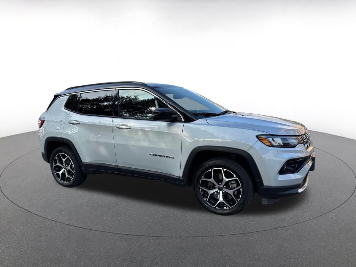 2025 Jeep Compass - Image 1
