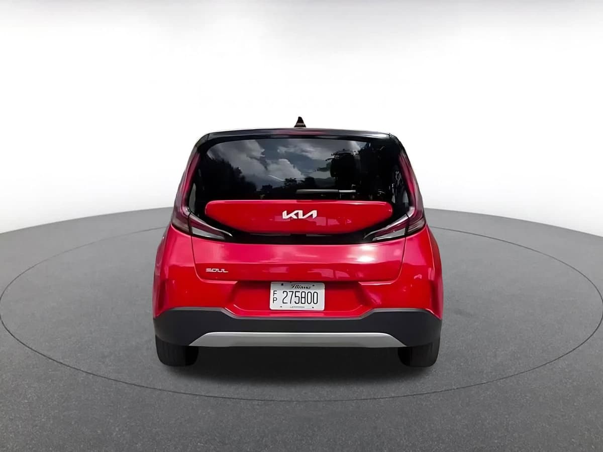 2025 Kia Soul - Image 11