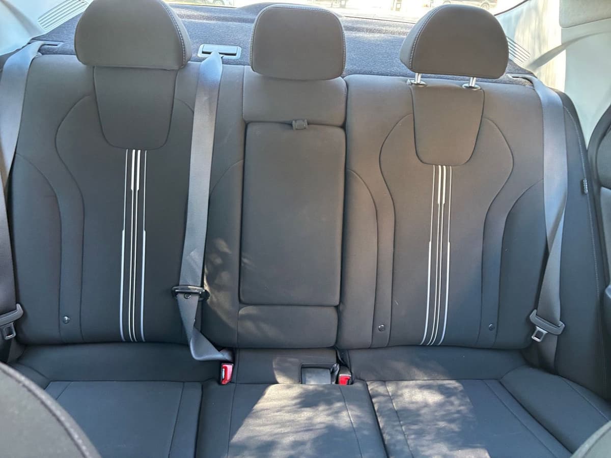 2025 Hyundai Elantra - Image 33