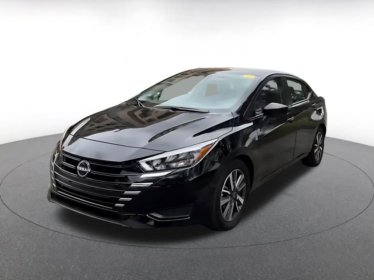 2025 Nissan Versa - Image 6