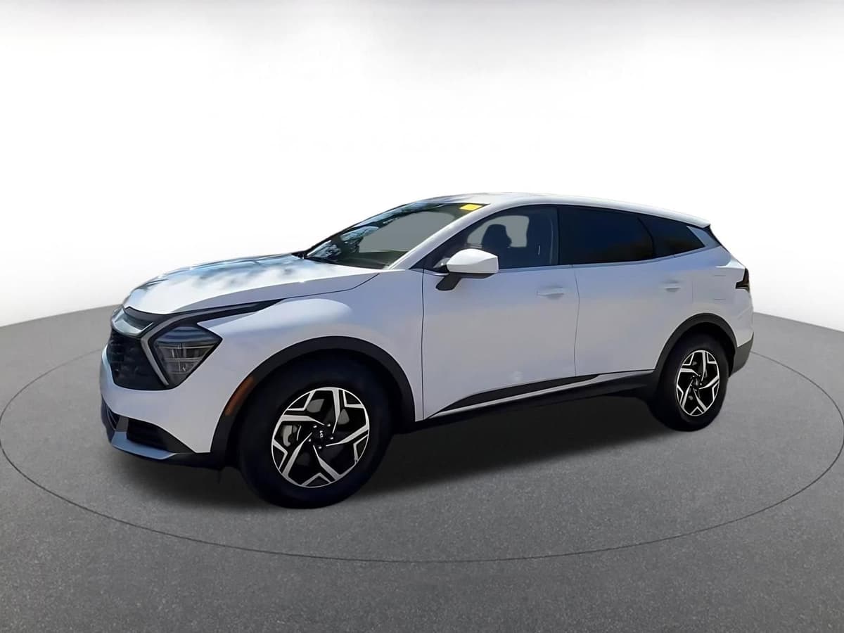 2025 Kia Sportage - Image 7