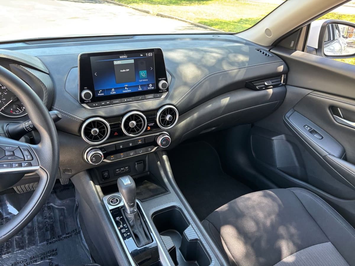 2025 Nissan Sentra - Image 30