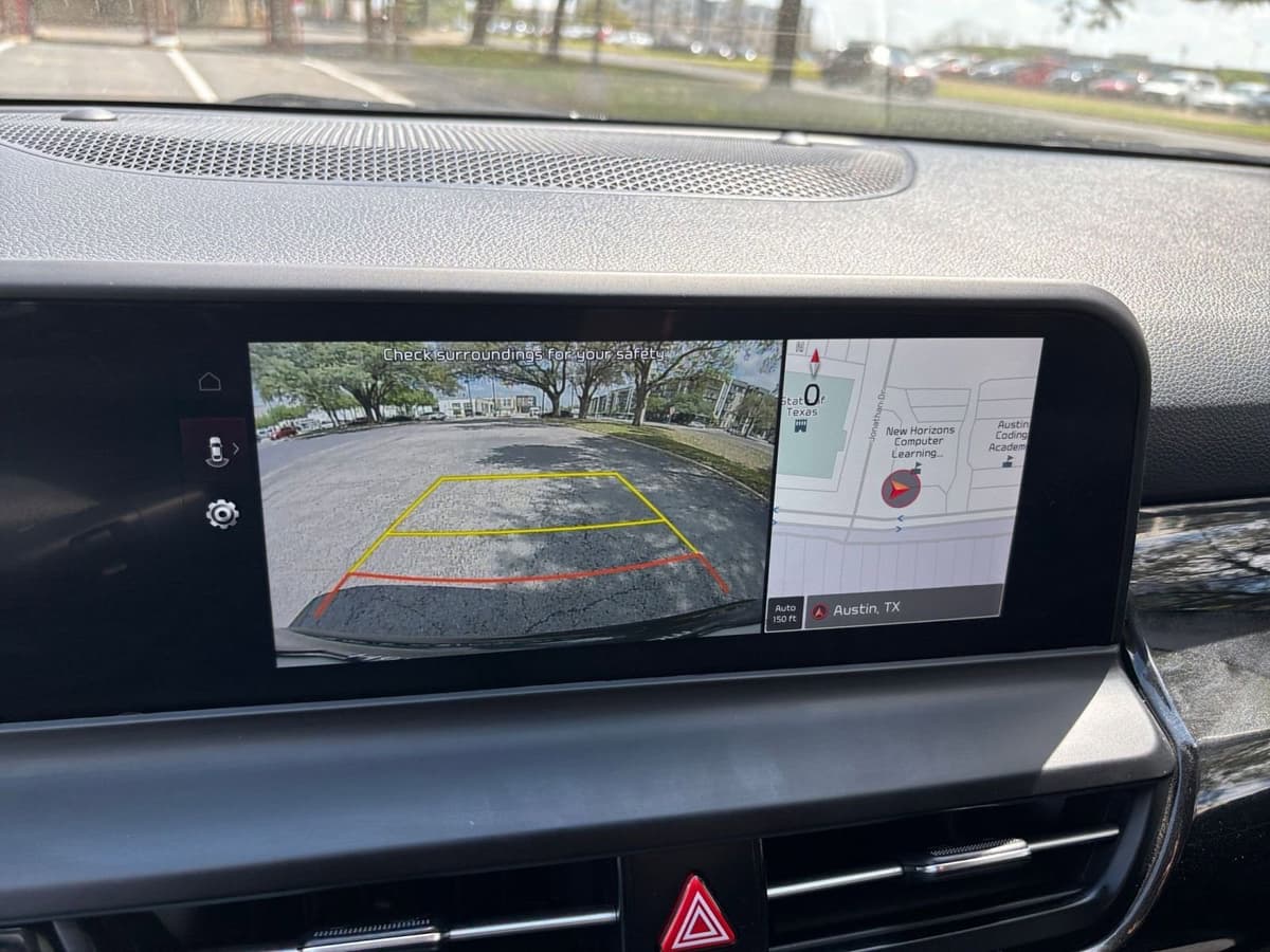 2025 Kia Seltos - Image 23