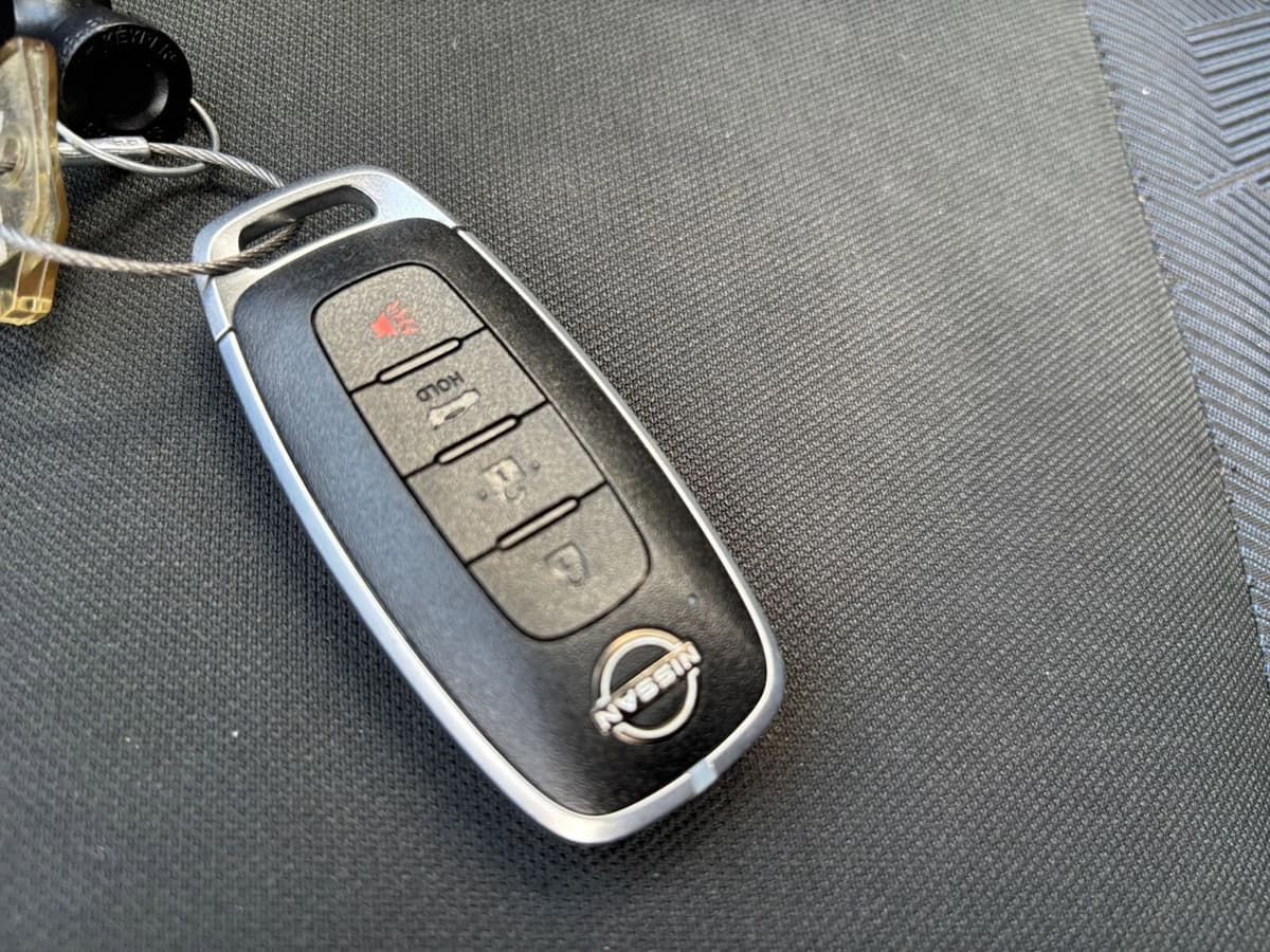 2025 Nissan Versa - Image 18