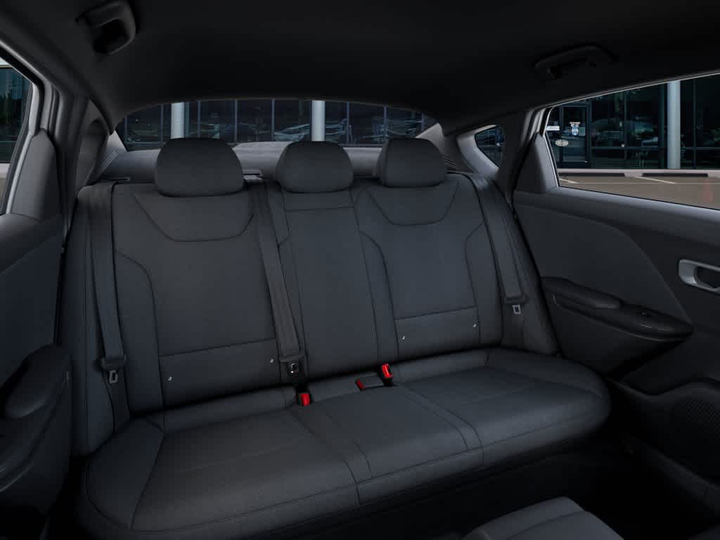 2026 Kia K4 - Image 16