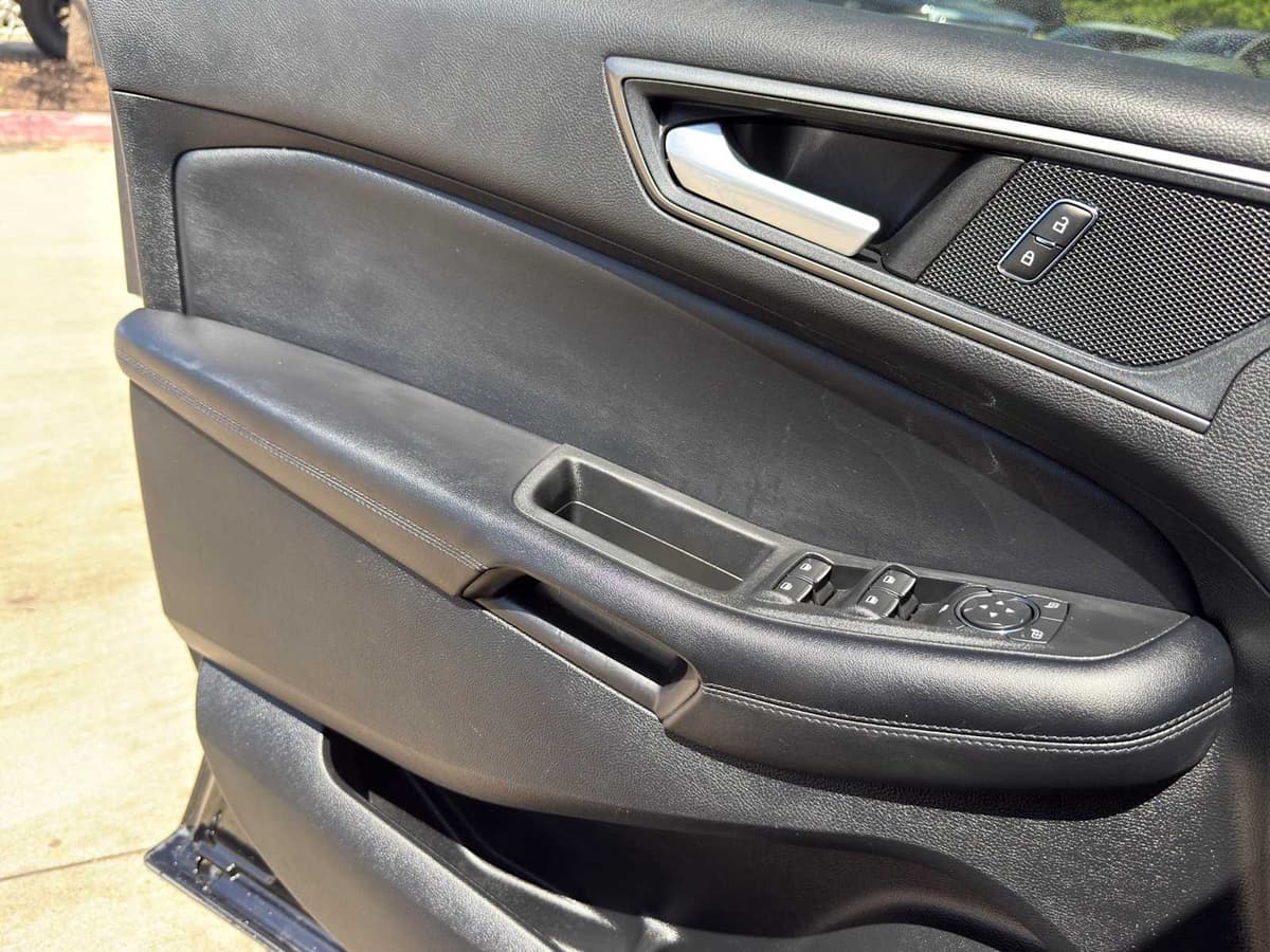 2022 Ford Edge - Image 19
