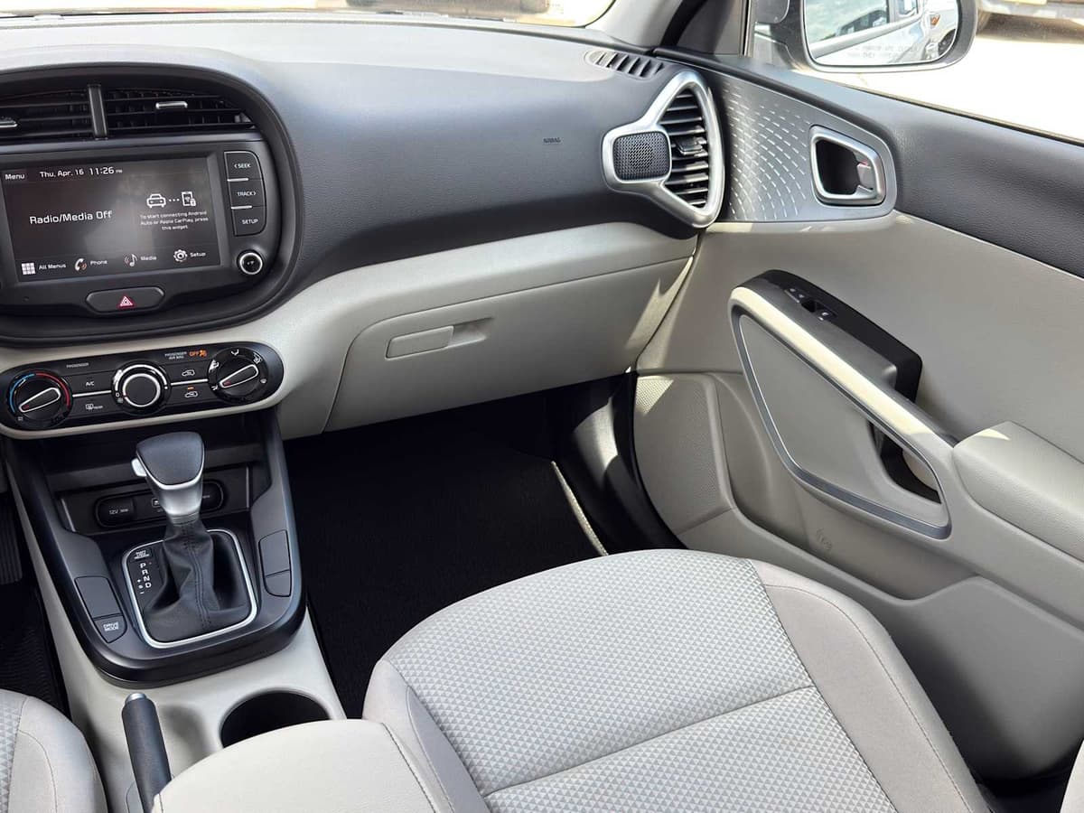 2025 Kia Soul - Image 21