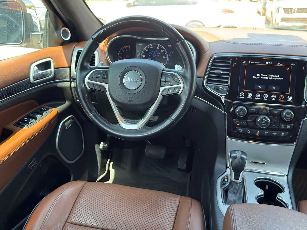 2020 Jeep Grand Cherokee - Image 22