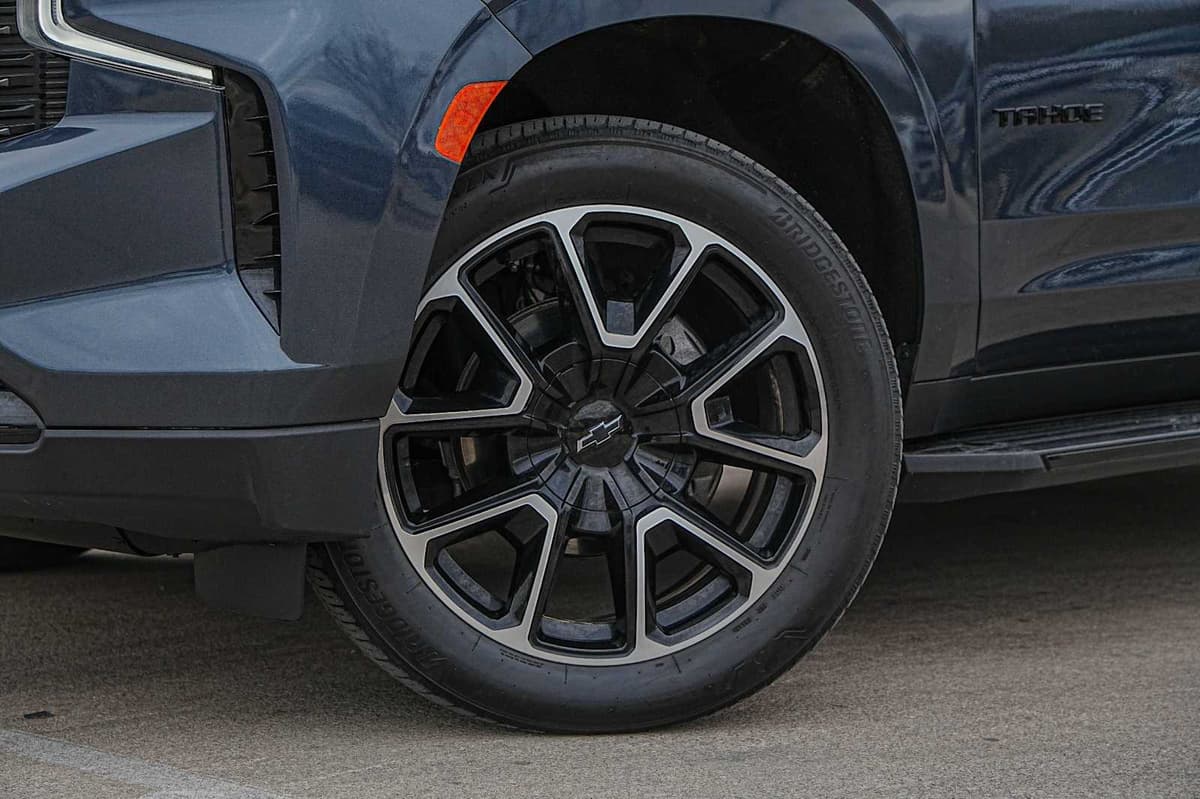 2021 Chevrolet Tahoe - Image 2