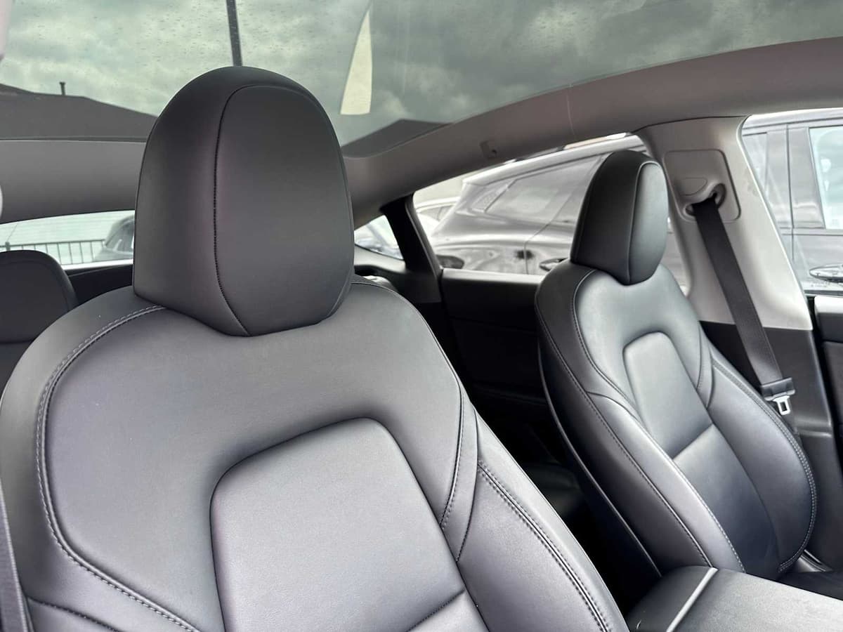 2023 Tesla Model Y - Image 15