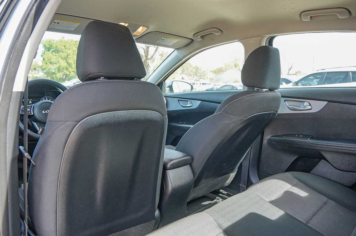 2024 Kia Forte - Image 26