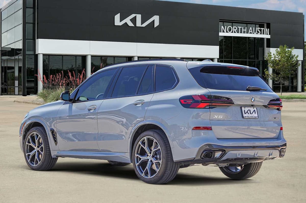2026 BMW X5 - Image 5