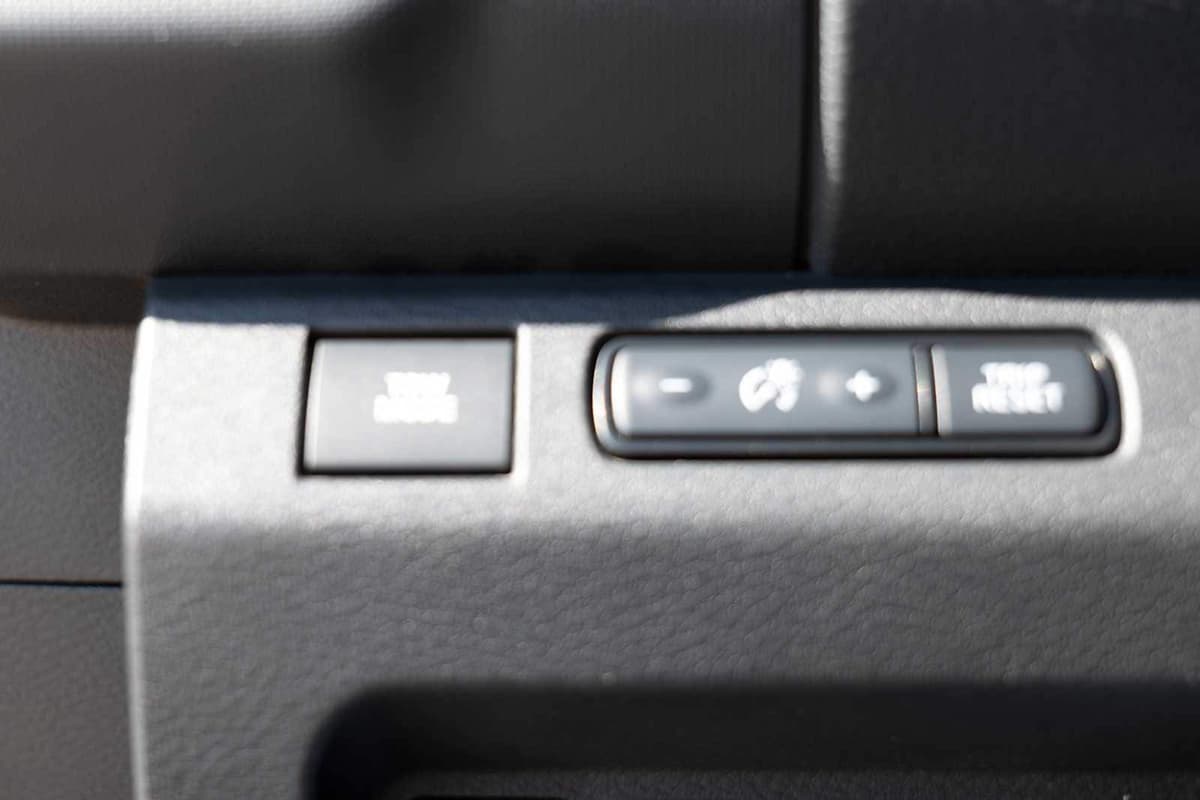 2022 Nissan Frontier - Image 19