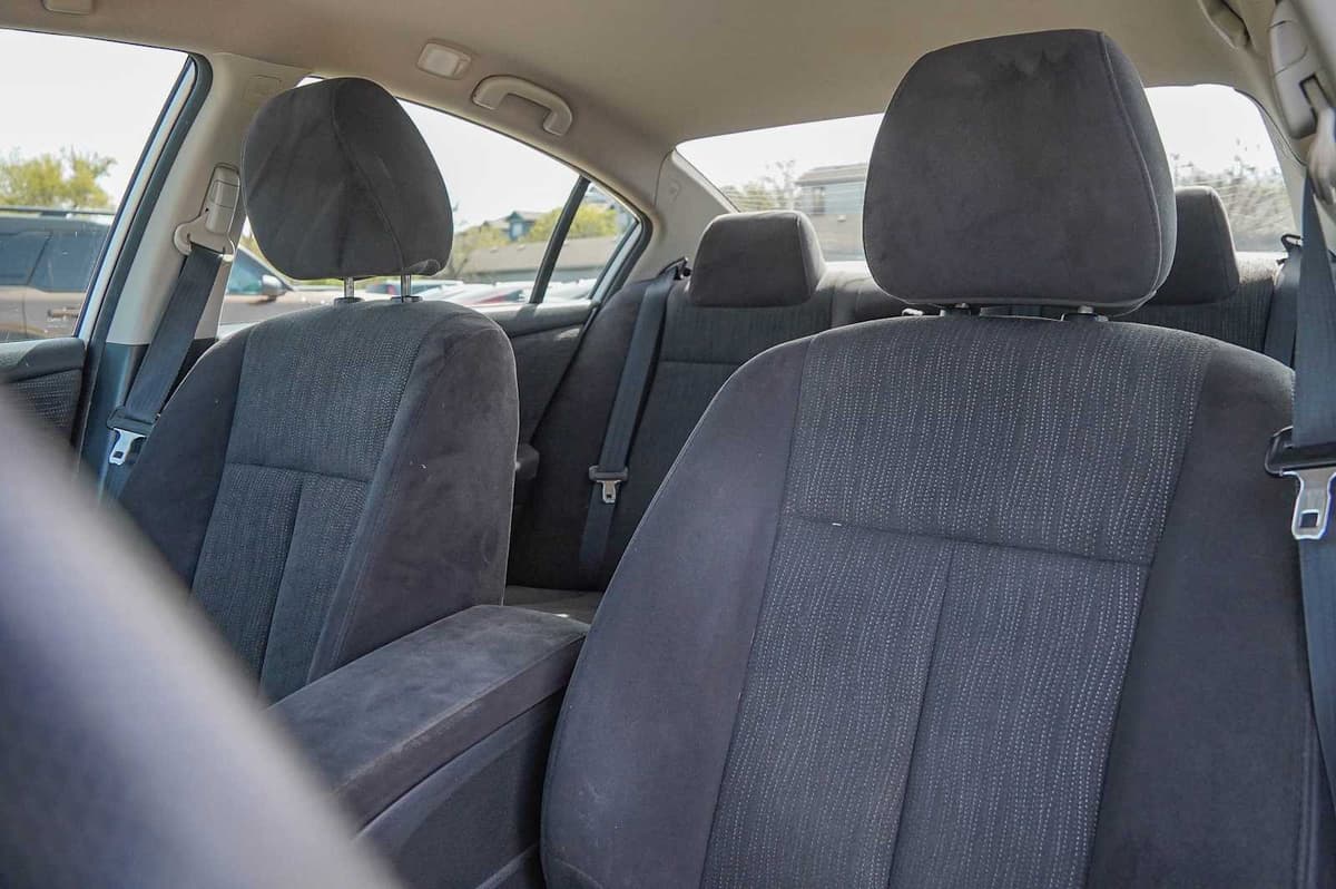 2012 Nissan Altima - Image 11
