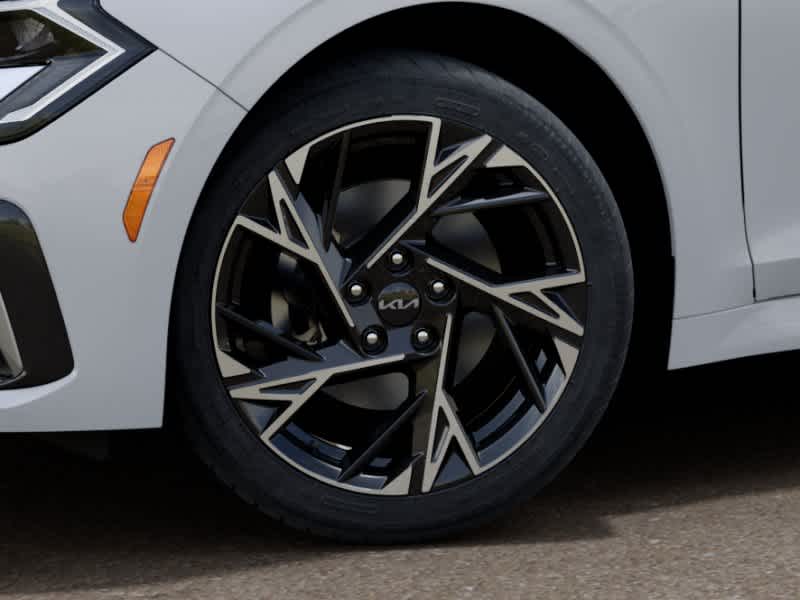 2026 Kia K5 - Image 9