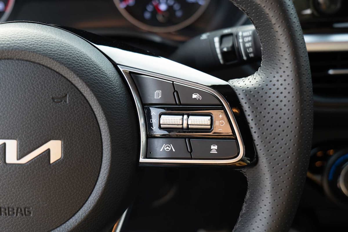 2024 Kia Forte - Image 14