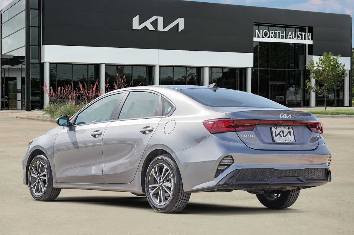 2024 Kia Forte - Image 5