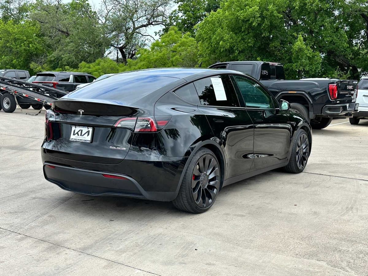 2023 Tesla Model Y - Image 5