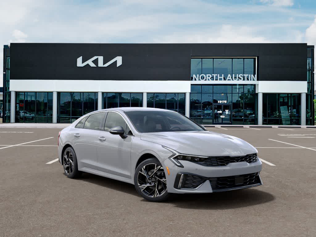 2026 Kia K5 - Image 8