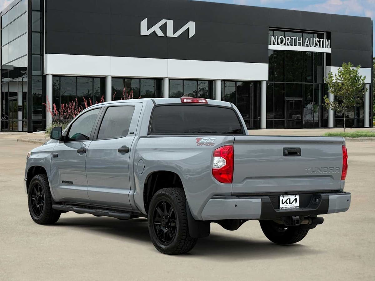 2021 Toyota Tundra - Image 13