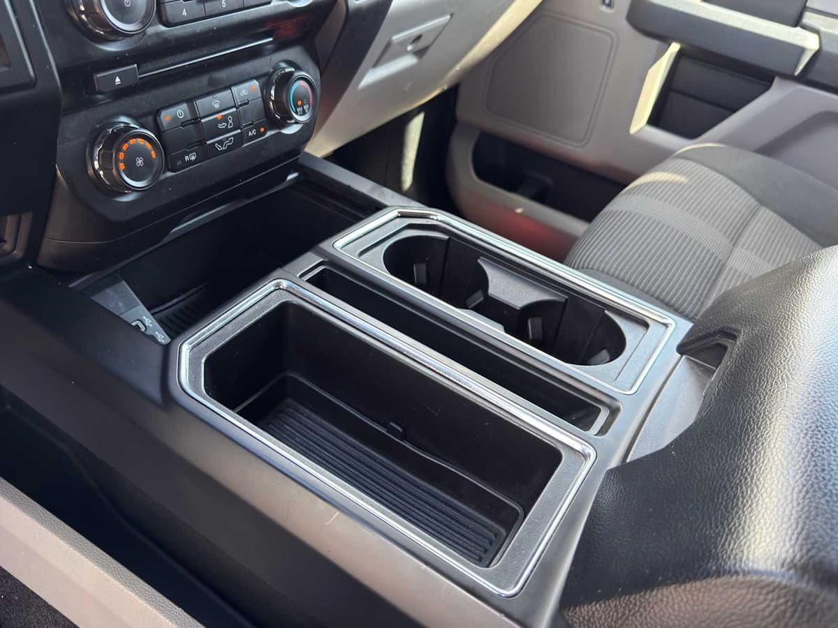 2017 Ford F-150 - Image 12