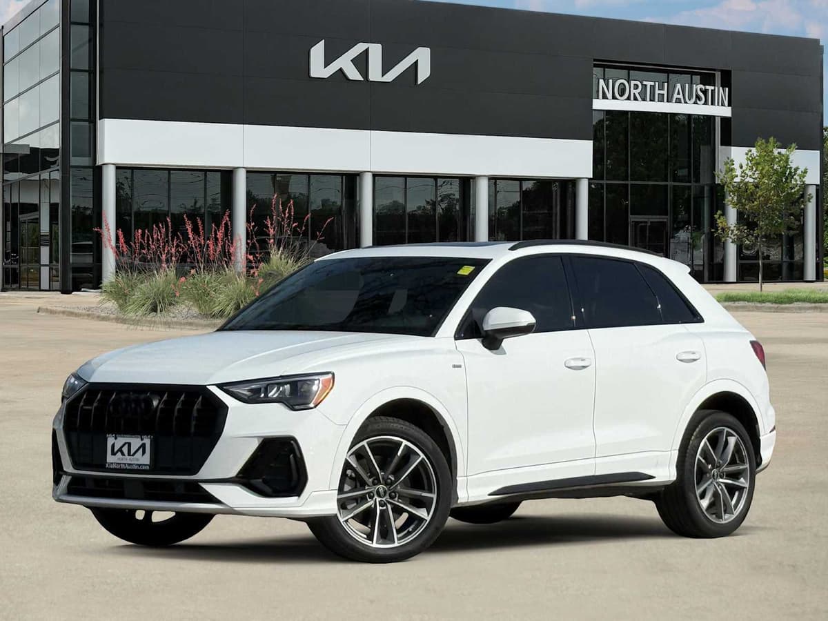2022 Audi Q3 - Image 1