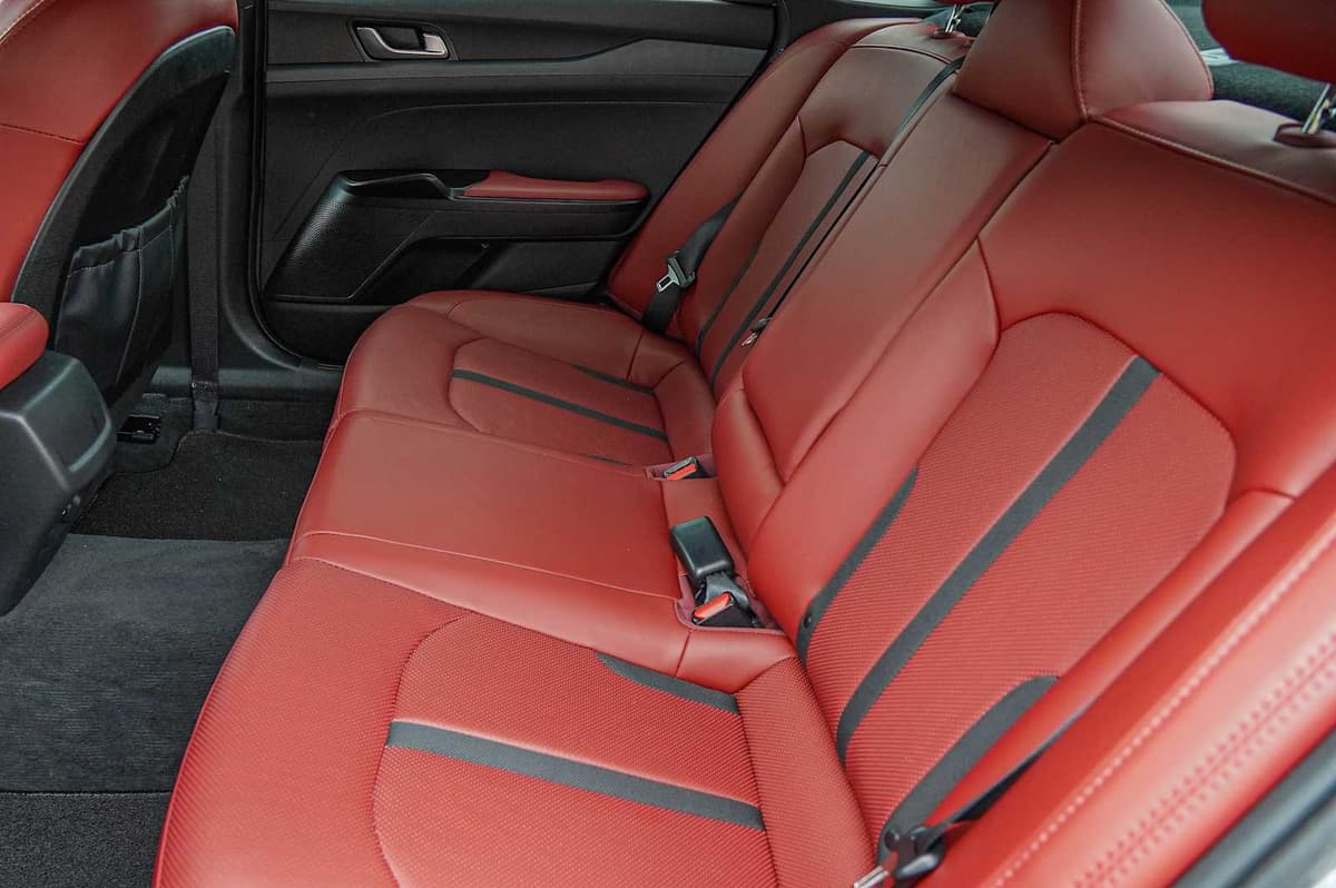 2024 Kia K5 - Image 28