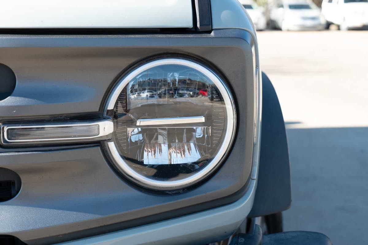 2022 Ford Bronco - Image 3