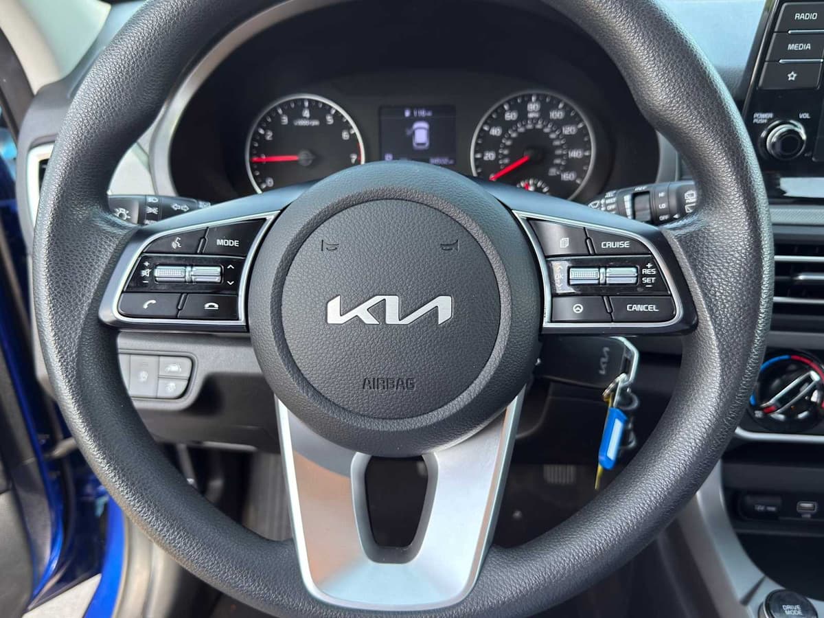 2023 Kia Seltos - Image 14