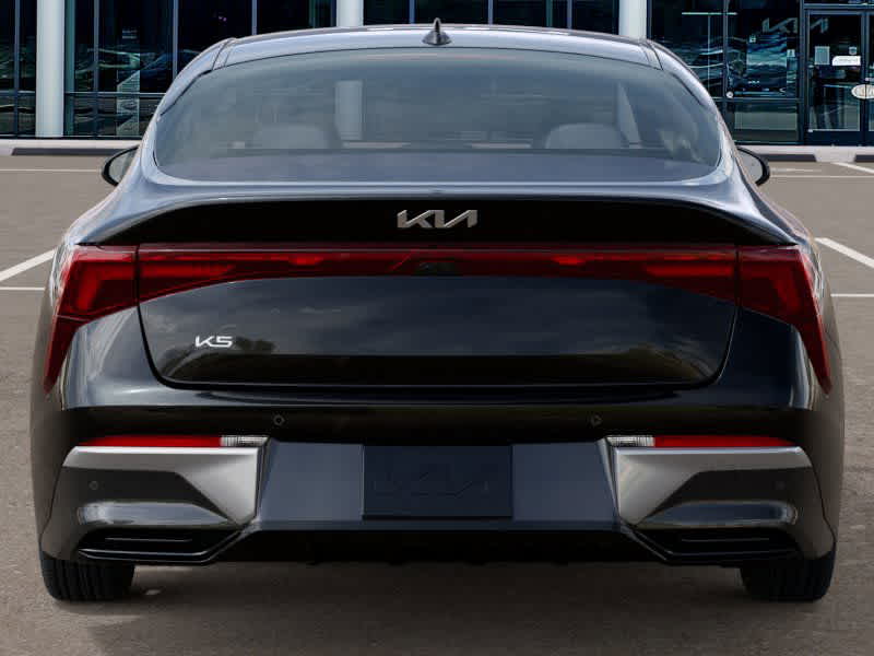 2026 Kia K5 - Image 13