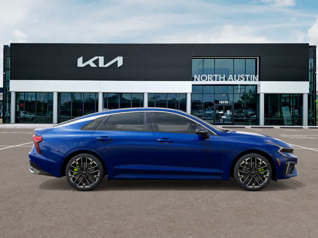 2026 Kia K5 - Image 7