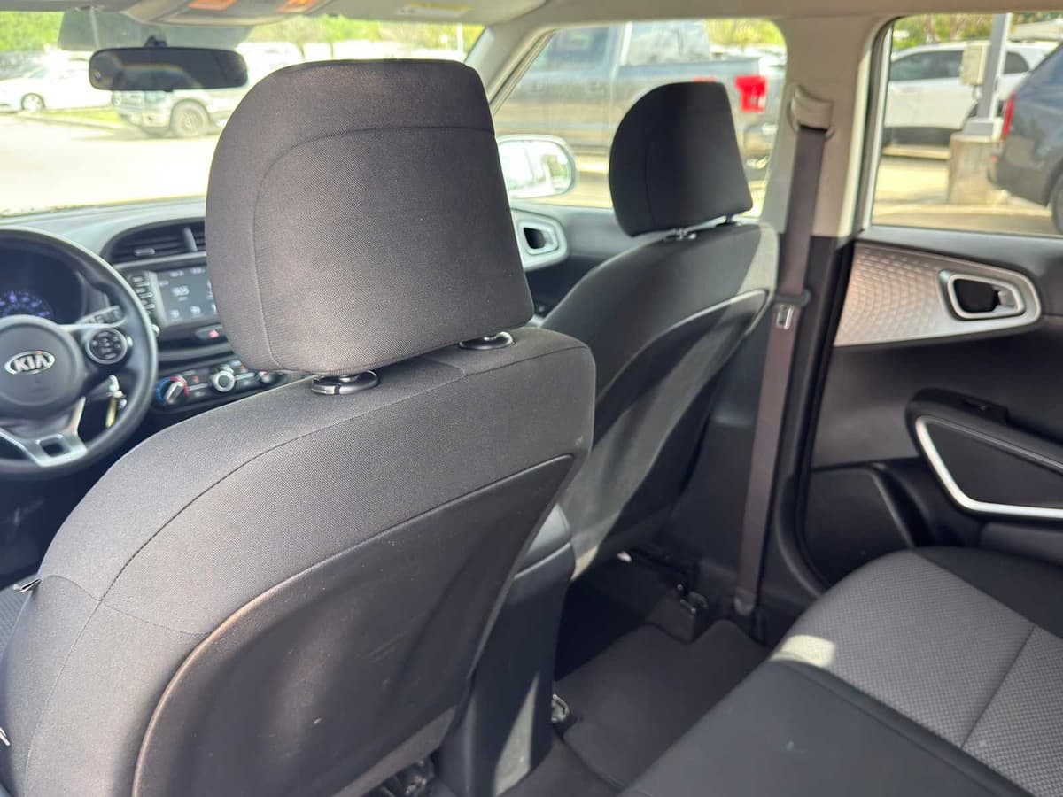 2020 Kia Soul - Image 30