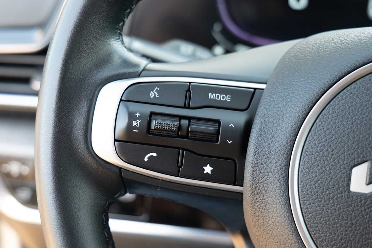 2023 Kia Sportage - Image 13