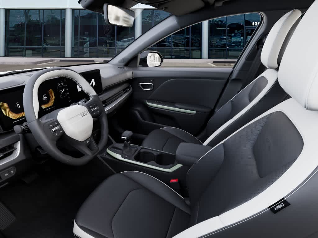 2026 Kia K4 - Image 17