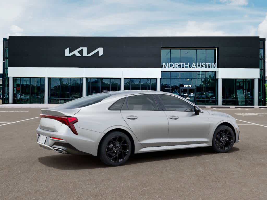 2026 Kia K5 - Image 6