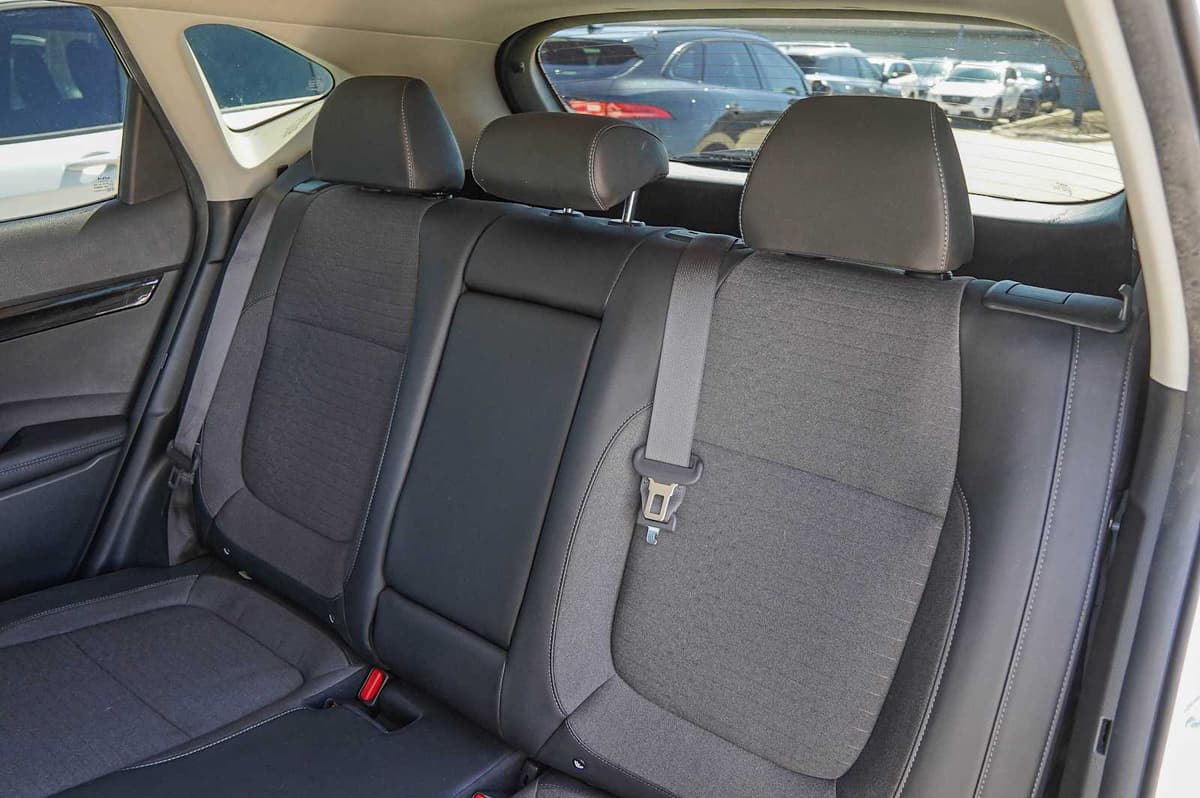 2022 Kia Seltos - Image 30