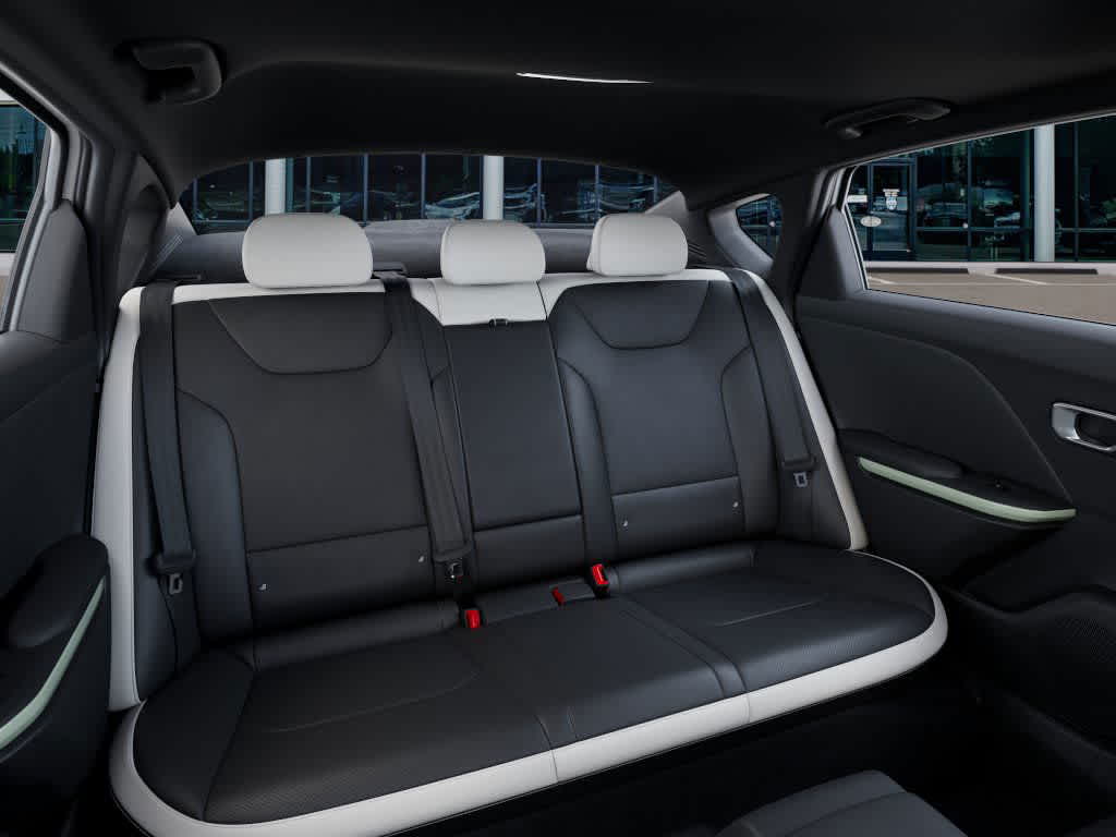 2026 Kia K4 - Image 16