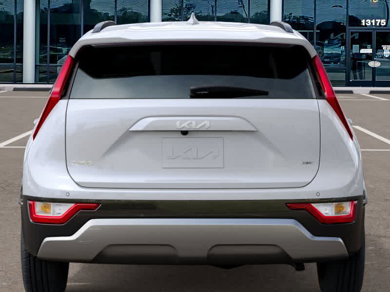 2025 Kia Niro - Image 13