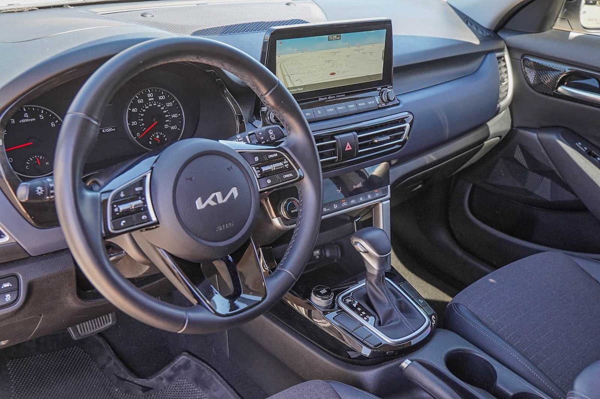 2022 Kia Seltos - Image 9