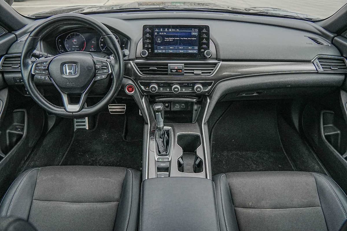 2021 Honda Accord - Image 26