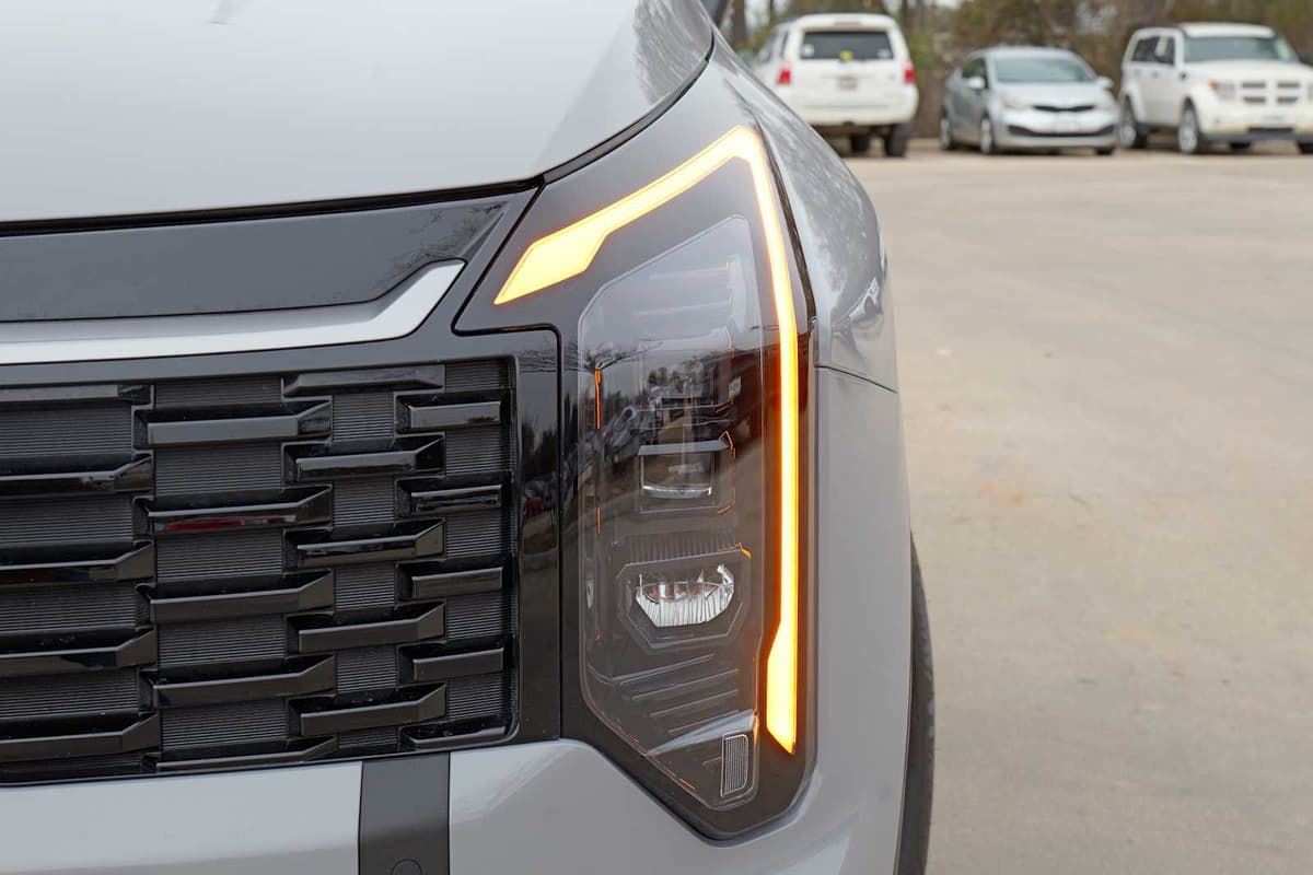 2026 Kia Sportage Hybrid - Image 3