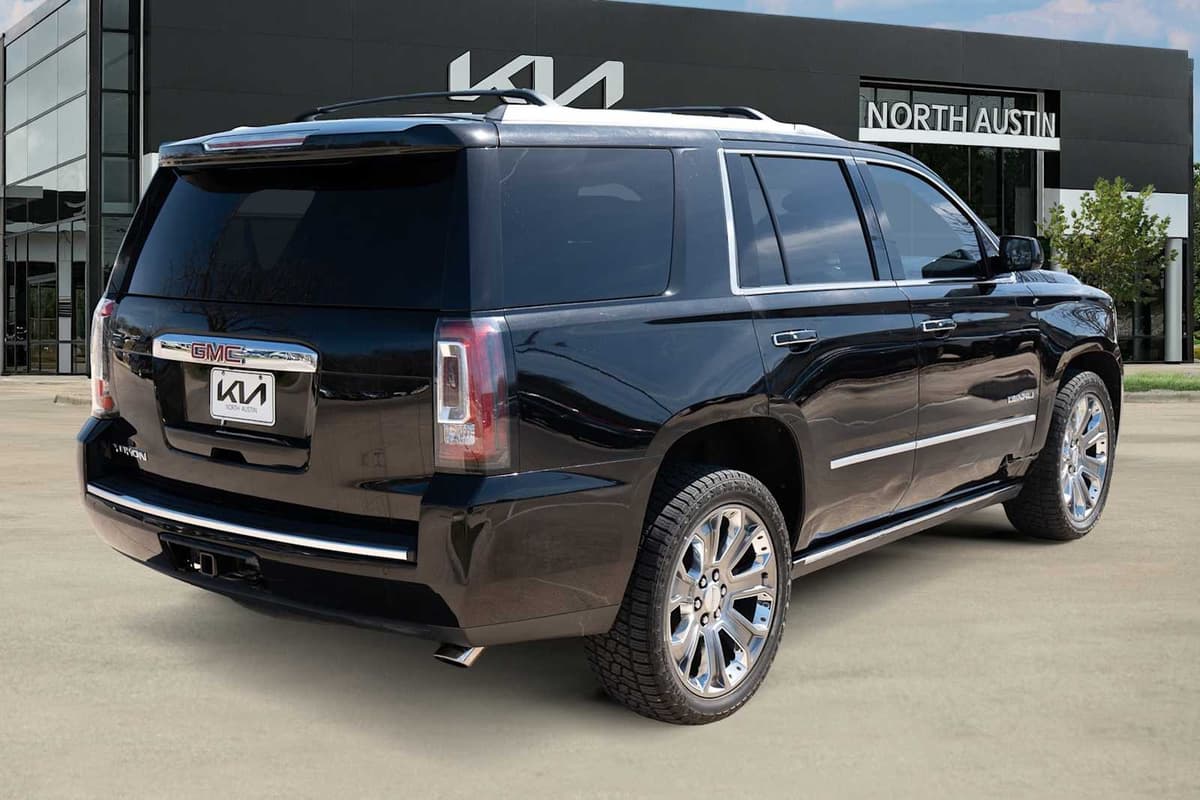2015 GMC Yukon - Image 6