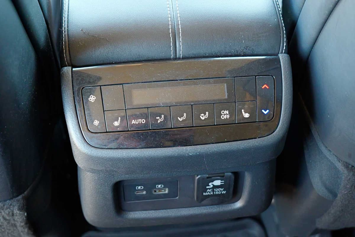 2023 INFINITI QX60 - Image 25