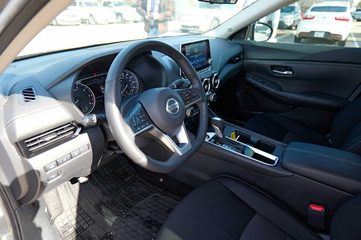 2022 Nissan Sentra - Image 10