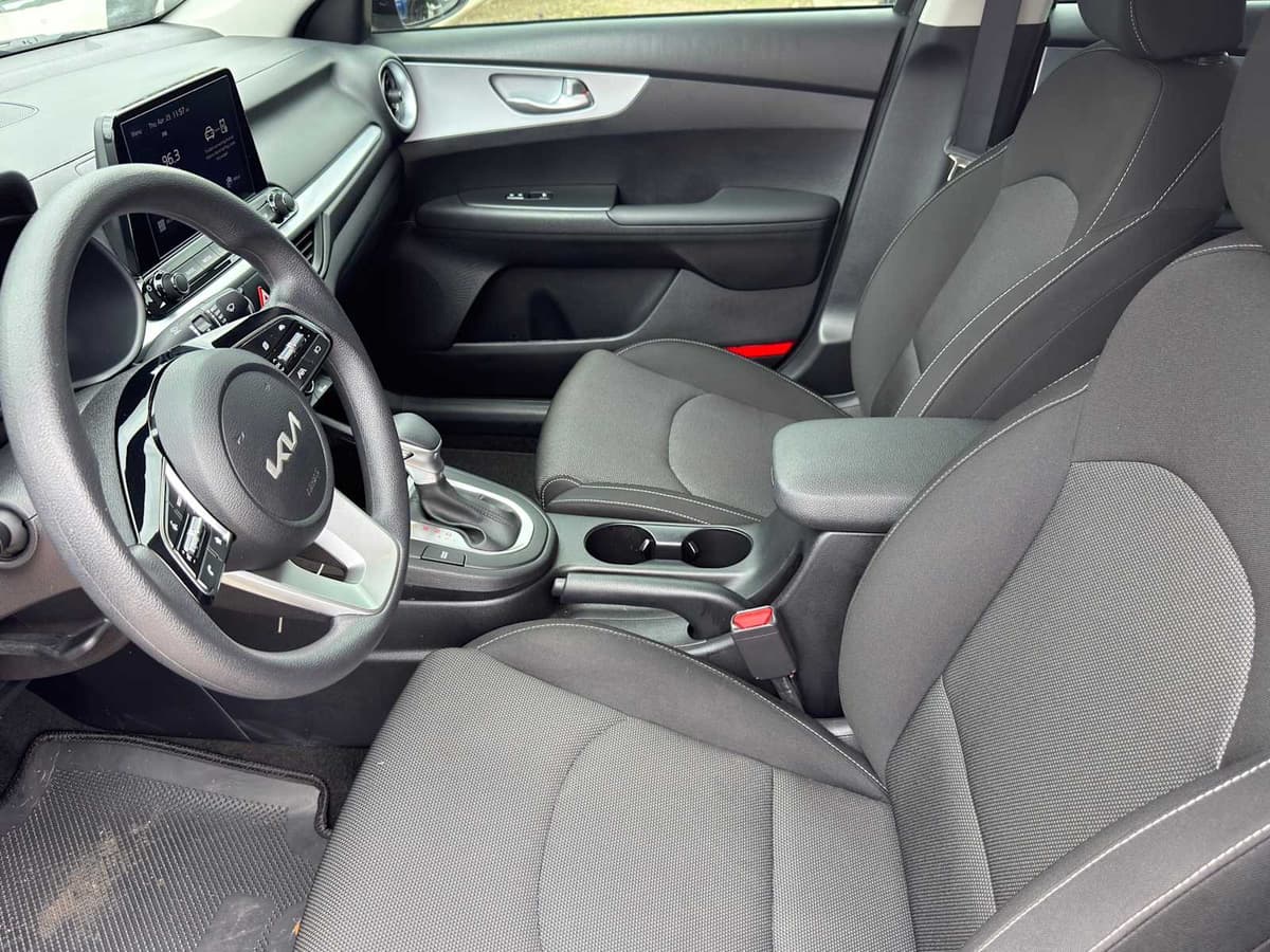 2024 Kia Forte - Image 7