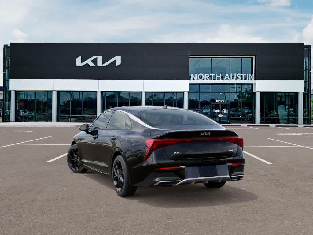 2026 Kia K5 - Image 4